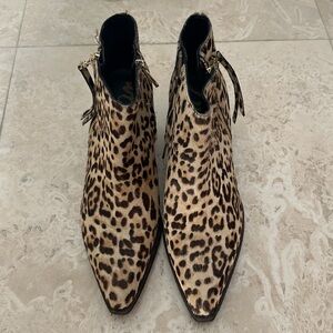NWOT Sam Edelman Calf Hair Leopard print ankle boot.
